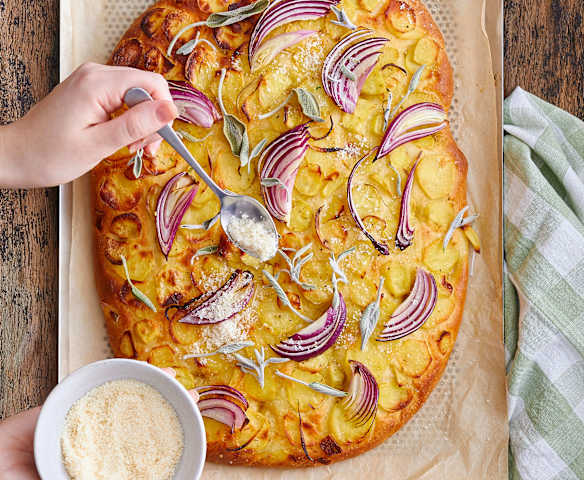 Focaccia sauge et pommes de terre
