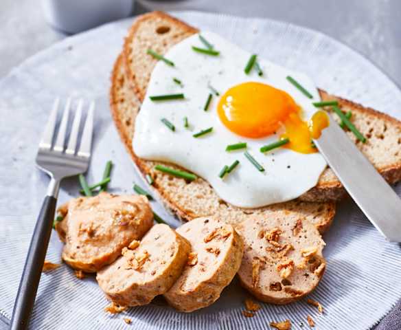 Fleischkäse mit Röstzwiebeln