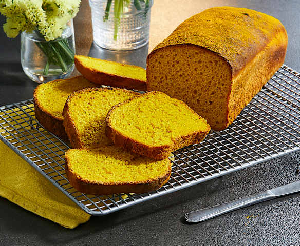 Pane in cassetta pepe e curcuma