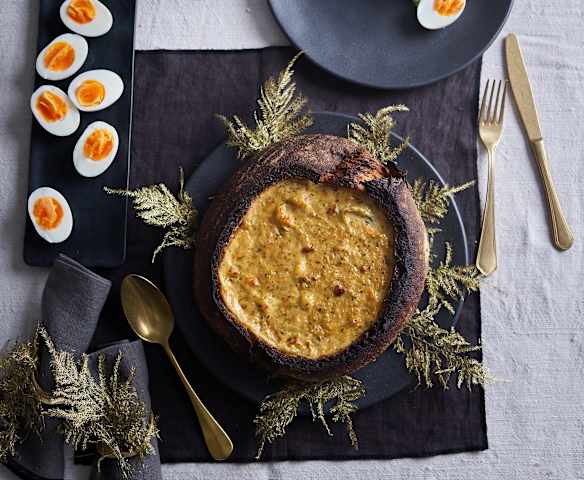 Bacalhau gratinado no pão da Gi Granja