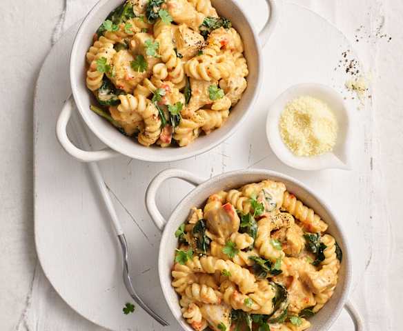 Creamy "marry me" chicken pasta
