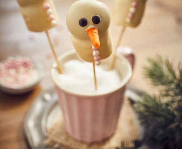 Schneemann Cake Pops