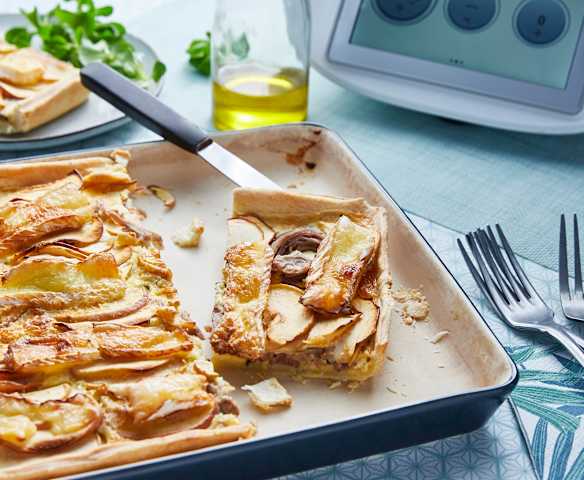 Quiche andouille, pommes et camembert