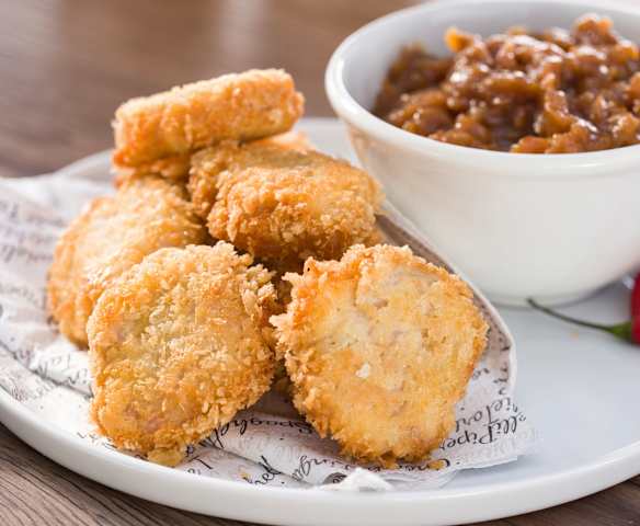 Nuggets de cerdo crujientes con chutney
