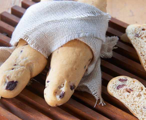 Filoncini di avena e olive taggiasche (vegan)