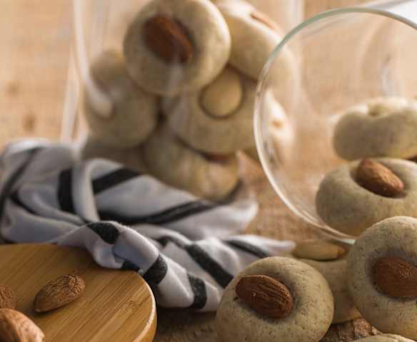 Biscotti integrali alle mandorle