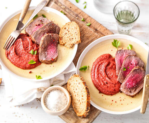 Rôti de bœuf au Varoma, purée de betterave et pomme de terre