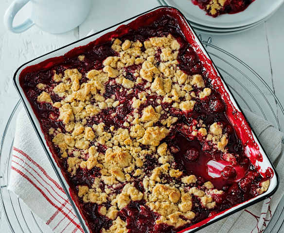 Rote Grütze Crumble