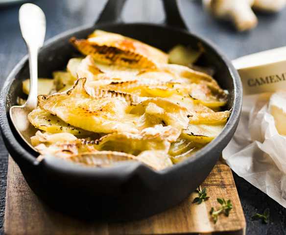 Gratin de pomme de terre au camembert et champignons de Paris