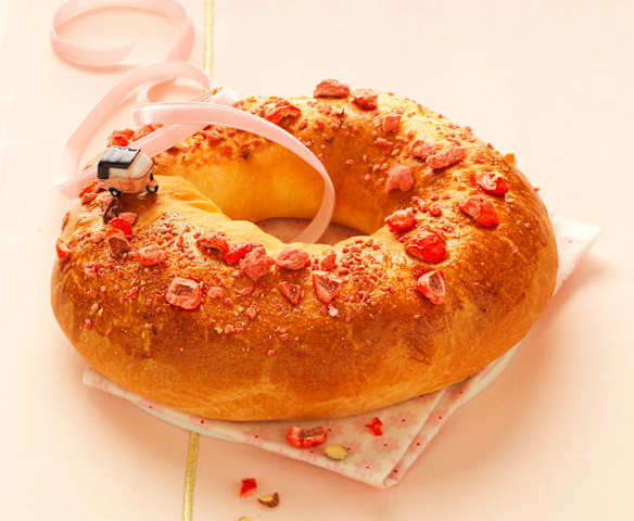 Galette briochée aux pralines roses