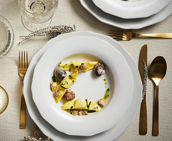 Caramelle di pesce con vongole e zucchine Caramelle di pesce con vongole e zucchine