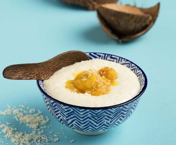 Kokosmilchreis mit gebratenen Bananen
