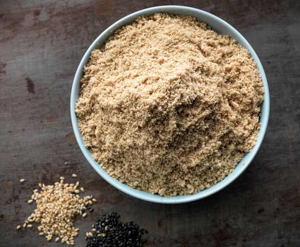 Semillas de ajonjolí finamente molidas (160-200 g)