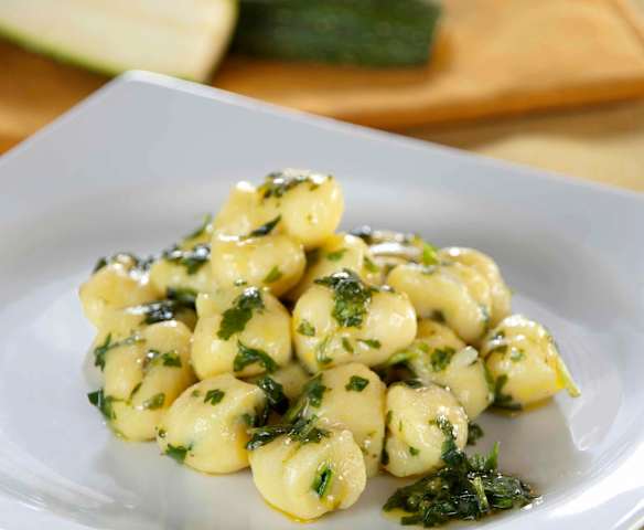 Gnocchi de pomme de terre farcis aux courgettes