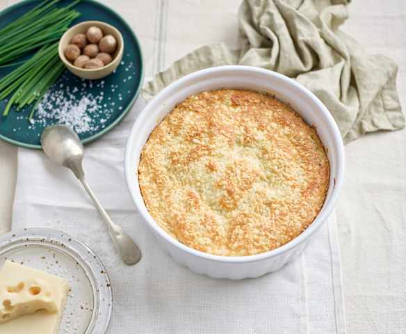 Soufflé de atum e cebolinho