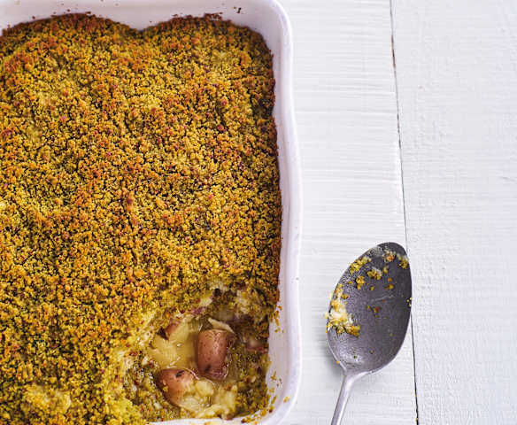 Empadão de bacalhau e batatas a murro