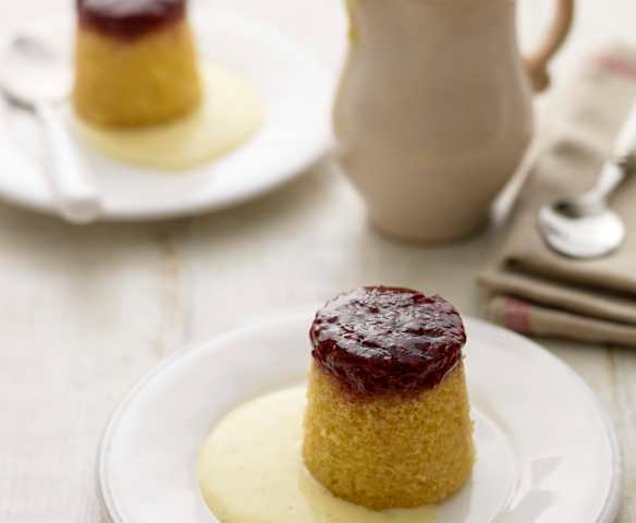 Puding v páře s malinovým džemem