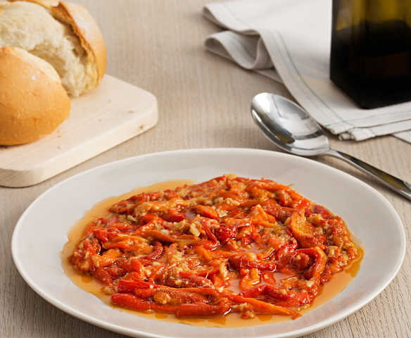 Pimientos al vapor al ajillo