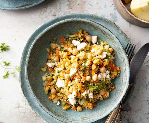 Fenchelsalat mit geröstetem Sesam Fenchelsalat mit geröstetem Sesam