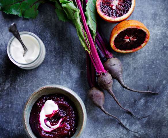 Beetroot and blood orange purée (6-9 months)