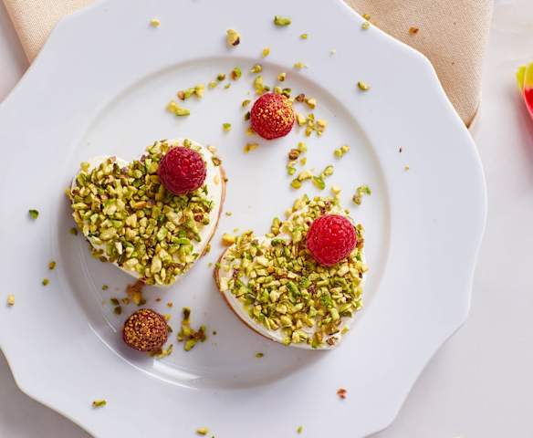 Cuori al mascarpone e pistacchi Cuori al mascarpone e pistacchi