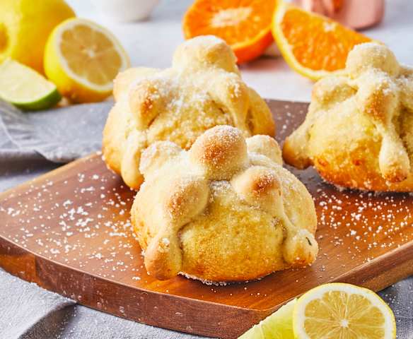 Pan de muerto con cítricos