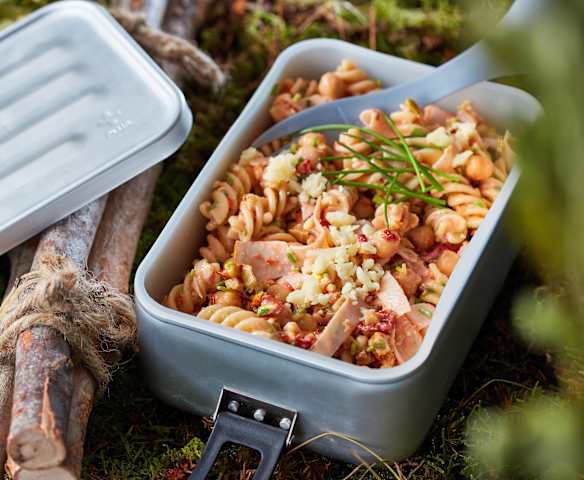 Nudel-Kichererbsen-Salat