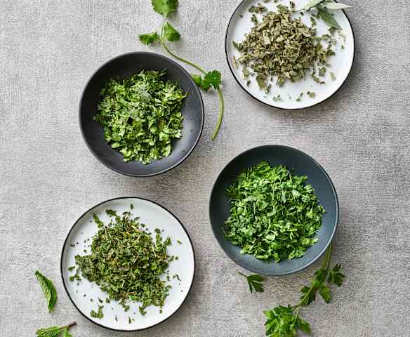 Hierbas picadas (30-40 g)