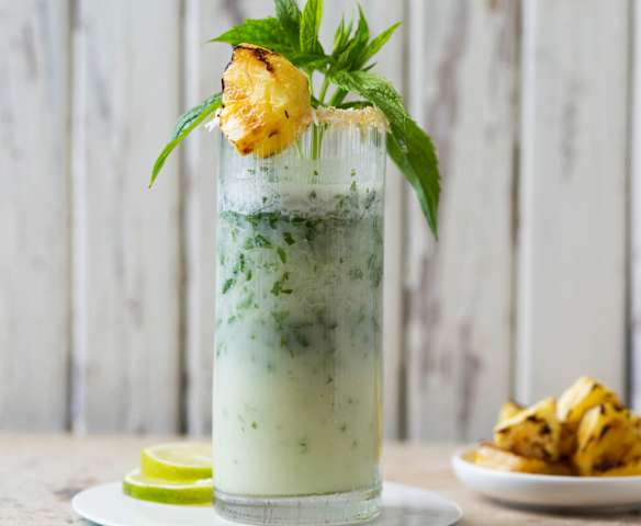 Pineapple and coconut mojito