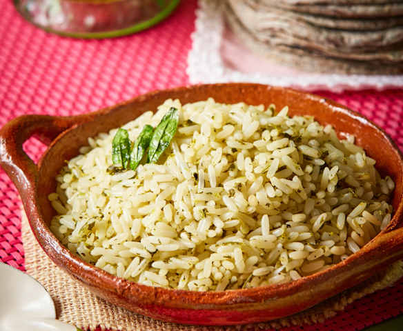 Arroz al chile serrano y epazote