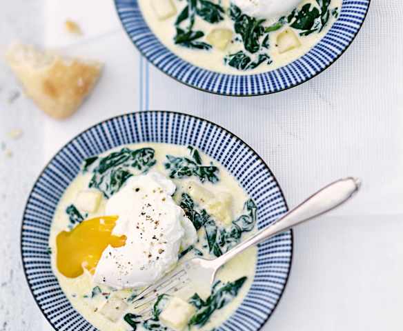 Œufs pochés aux épinards crémeux
