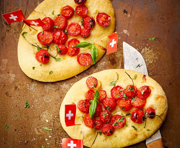 Focaccia mit Cherrytomaten