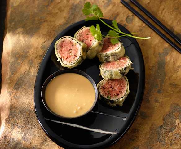 Gebackenes Thunfisch-Tatar mit Kokos-Teriyaki-Sauce