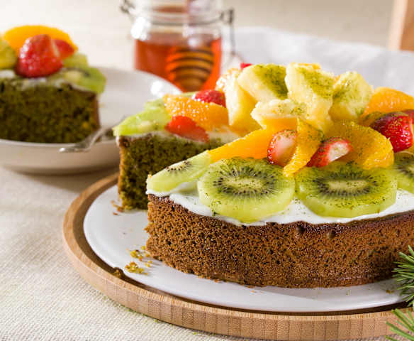 Bizcocho de espelta y té matcha con fruta