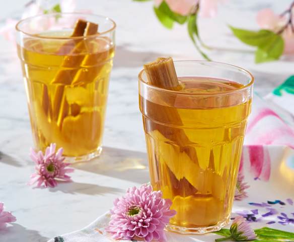 Minuman Buah Sarangan dengan Air Tebu