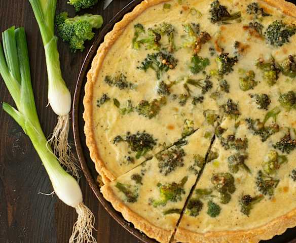 Κις με μπρόκολο και μπέικον