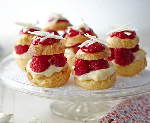 Choux vanille-framboise Choux vanille-framboise