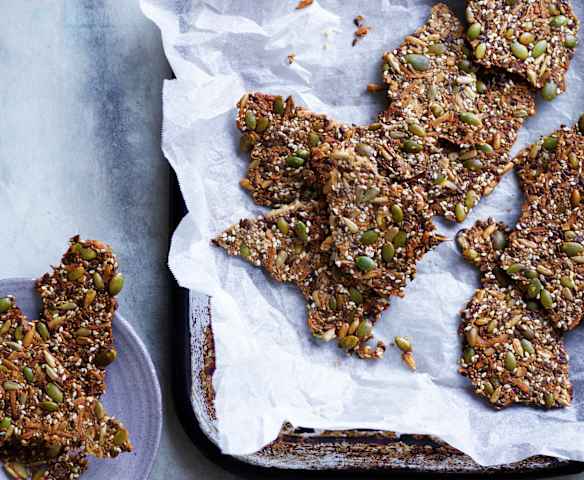 Sweet seeded crackers