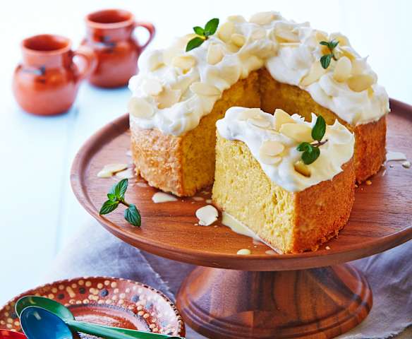 Pastel de tres leches con rompope