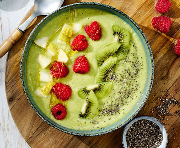Avocado-Kiwi-Bowl