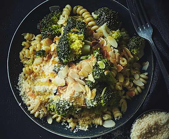 One pot pasta brocolis-amandes