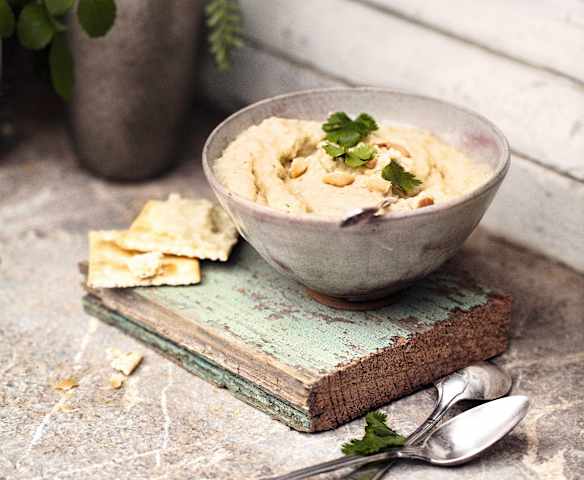 Houmous de haricots blancs et noix de cajou