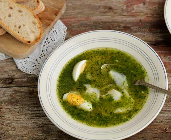 Zuppa di coriandolo, baccalà e uova