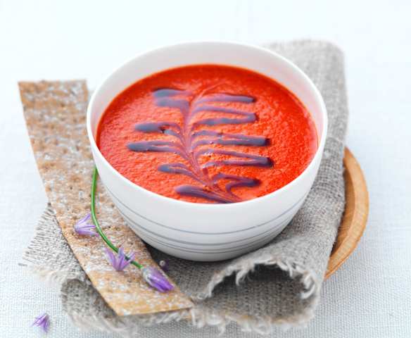 Gaspacho de poivron, réduction de balsamique
