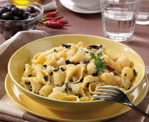 Conchiglie al sugo di cavolfiore in bianco