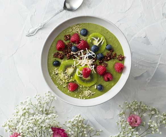 Green smoothie bowl