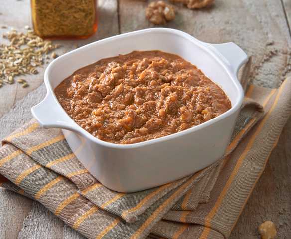 Ragù di nocciole, noci e semi di finocchio