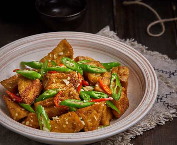 青椒炒臭豆腐