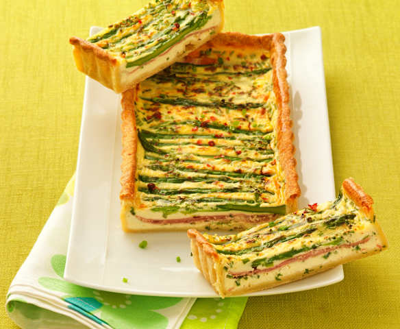 Tarte aux asperges et chèvre frais