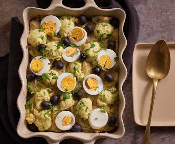 Bacalhau ibérico: à Gomes de Sá com molho pil pil